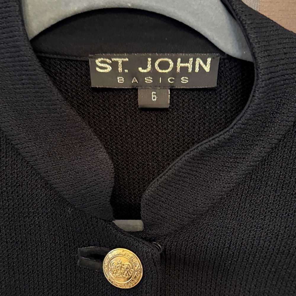 St. John jacket - Picture 3 of 4